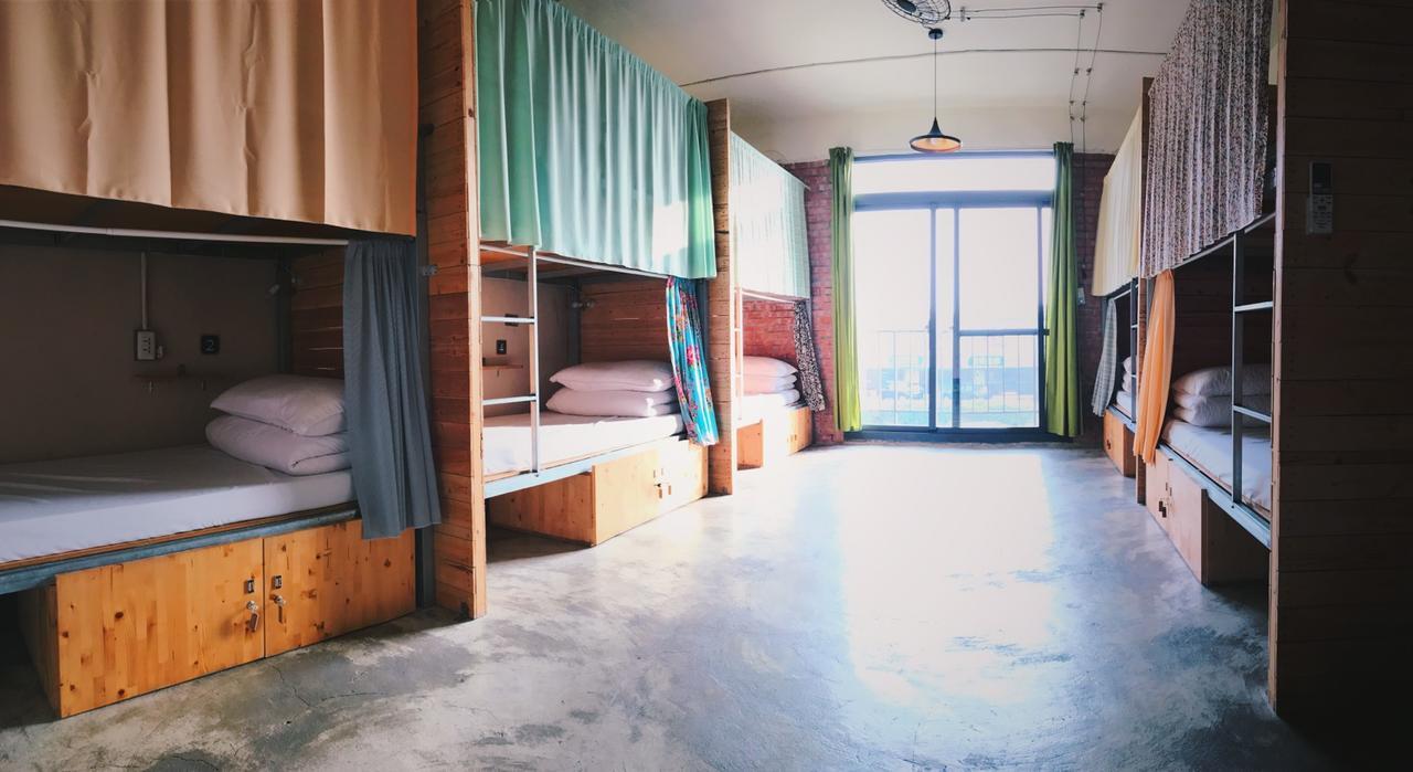 62巷背包客棧 Lane62 Hostel Longjing Buitenkant foto