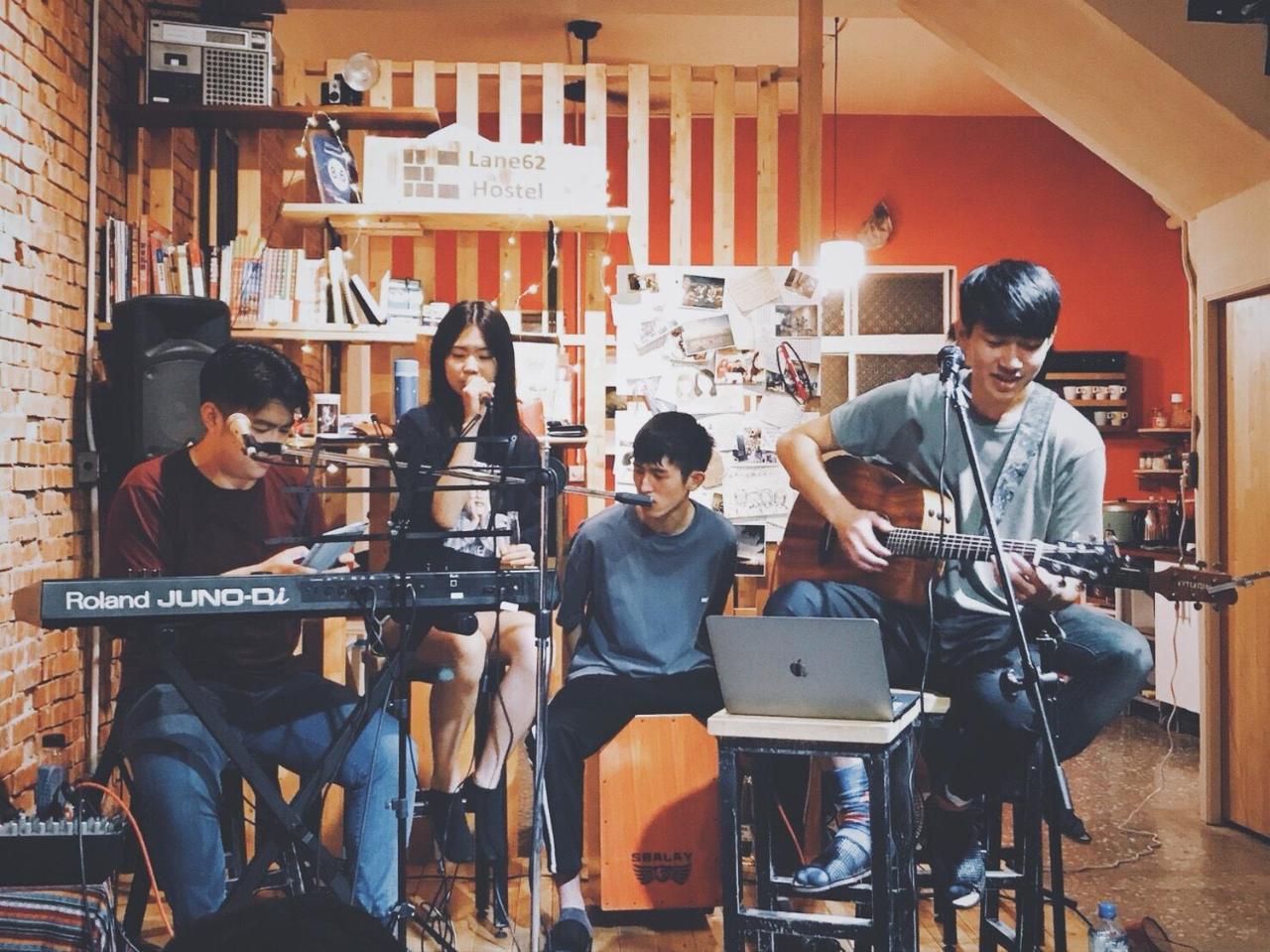 62巷背包客棧 Lane62 Hostel Longjing Buitenkant foto