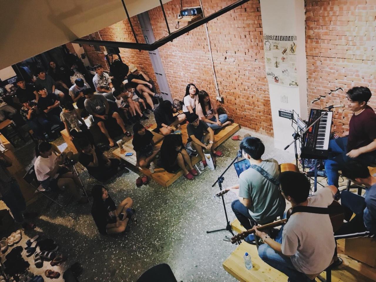 62巷背包客棧 Lane62 Hostel Longjing Buitenkant foto